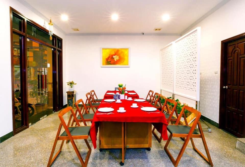 Royal Hotel Ha Noi Hanoi Bagian luar foto