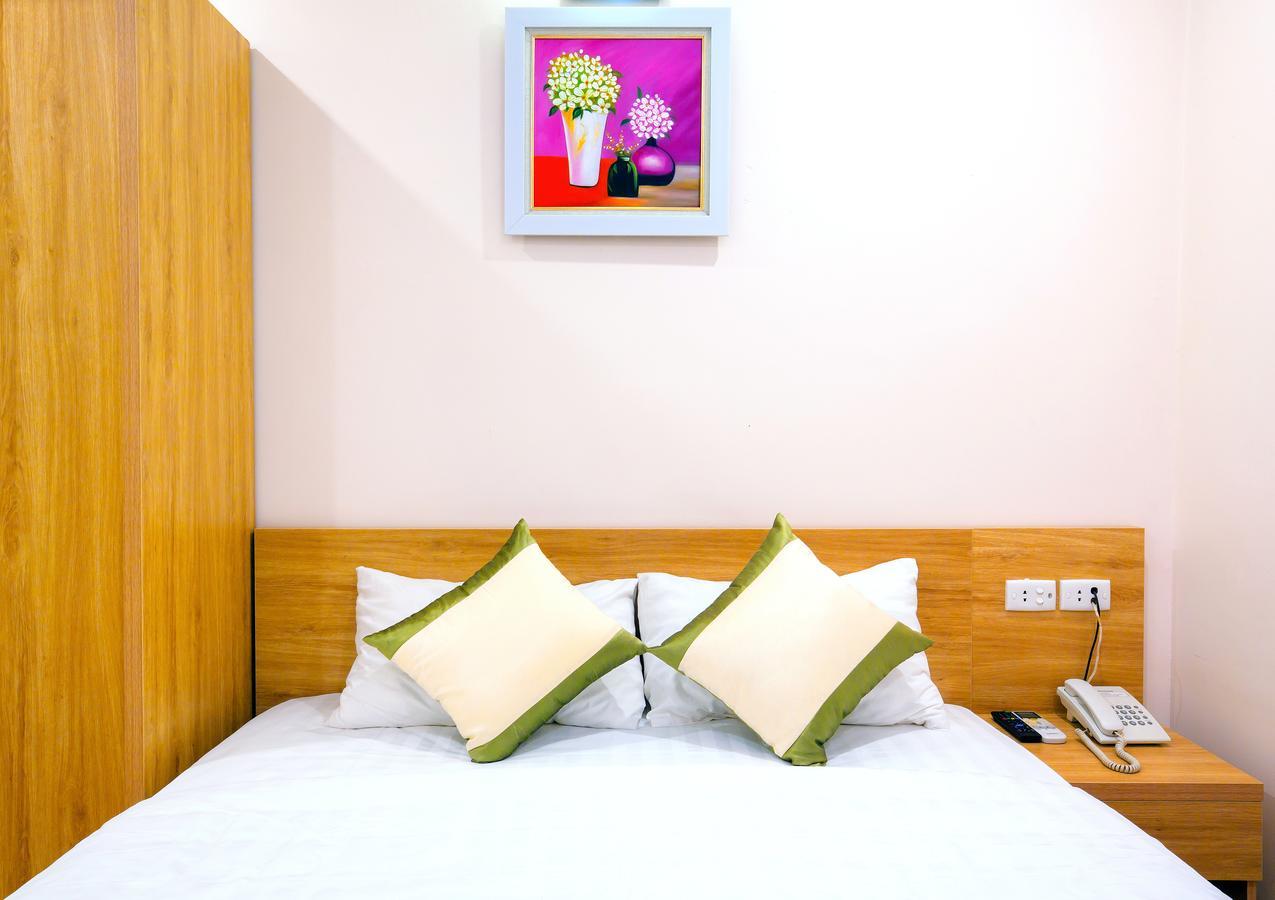 Royal Hotel Ha Noi Hanoi Bagian luar foto
