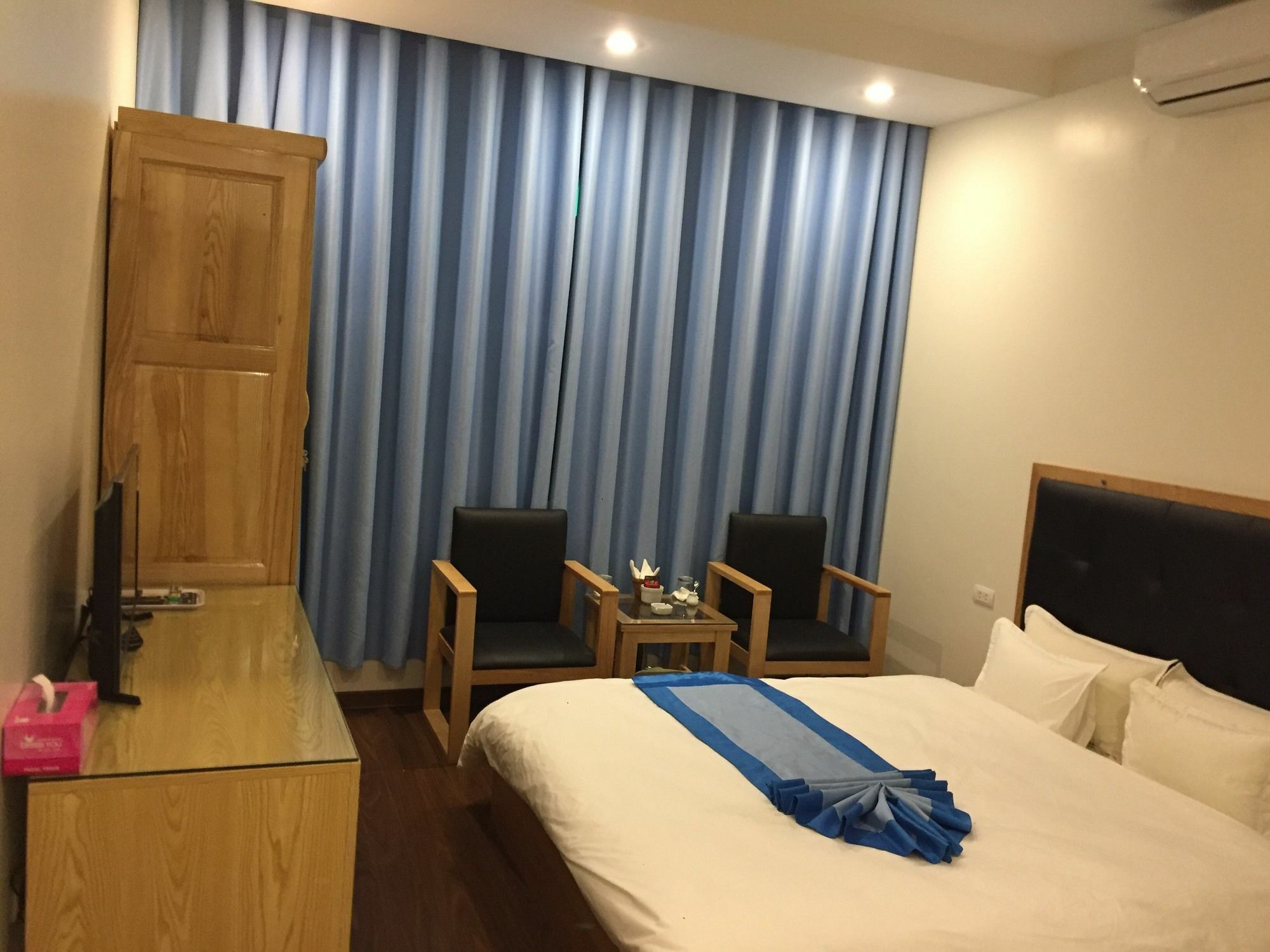 Royal Hotel Ha Noi Hanoi Bagian luar foto